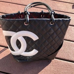 Chanel Cannon Toto Small